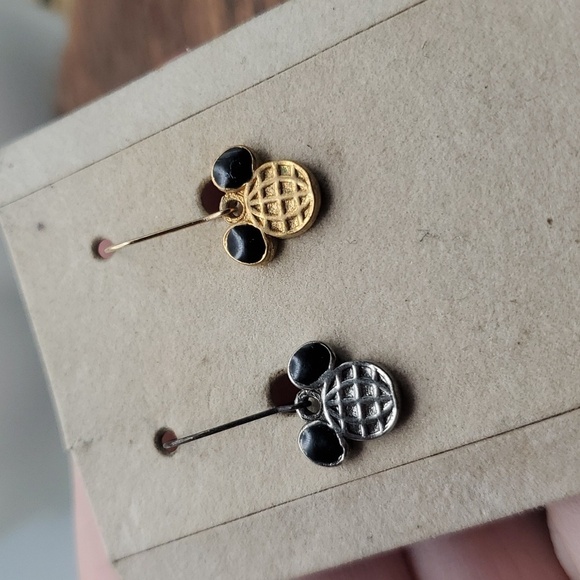 Mickey mouse disney globe earrings nwt E859 - Picture 2 of 3